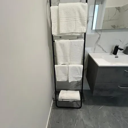 Hanna לינה וארוחת בוקר 4*